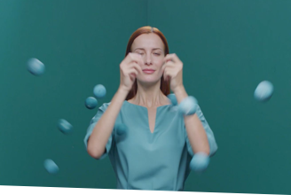  Žena s bolesťou